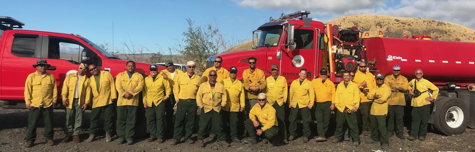A DOFAW wildland firefighter team on Hawaiʻi Island