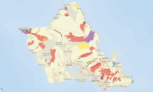 A map of Oʻahu linking to a webmap showing campsites, reserves, and trails